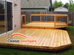 wooden-deck-cleaning-southgate